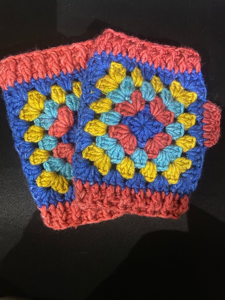 Renkli Örgü Kadın Eldivenleri - Görsel 2