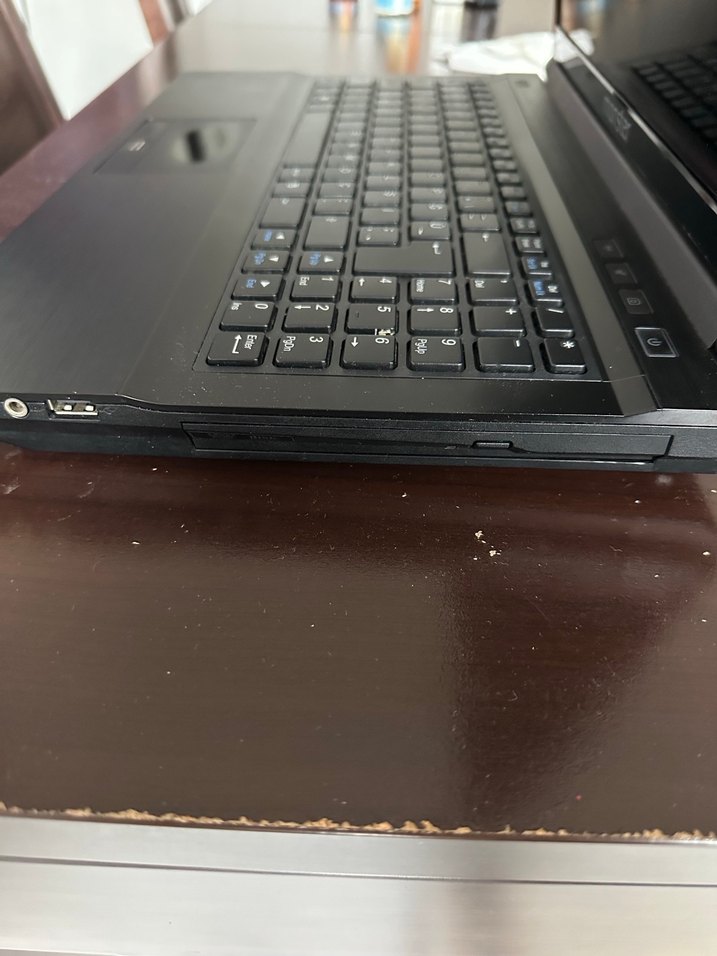 Siyah Monster Dizüstü Bilgisayar - Görsel 4