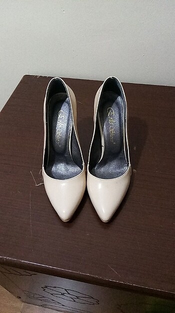 Diğer Stiletto 