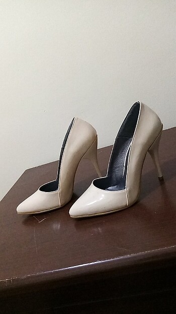 37 Beden Stiletto 