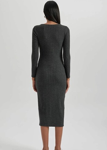 Düğmeli Uzun Kollu Gri Triko Elbise - Görsel 3