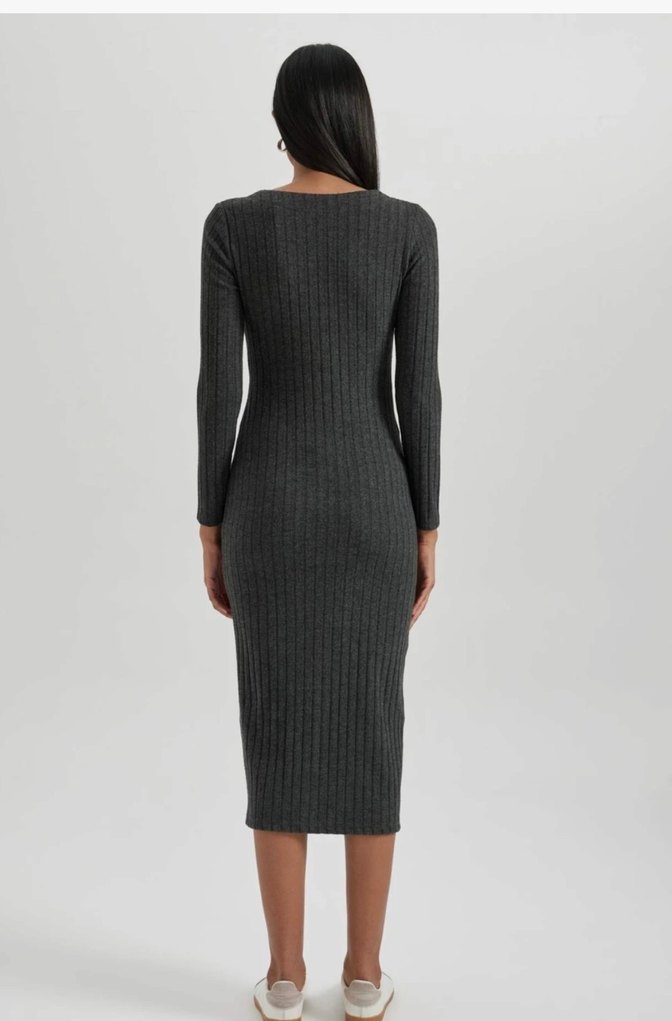 Düğmeli Uzun Kollu Gri Triko Elbise - Görsel 3