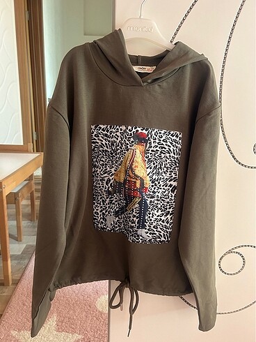 10 Yaş Beden Çikoby kapüşonlu sweat