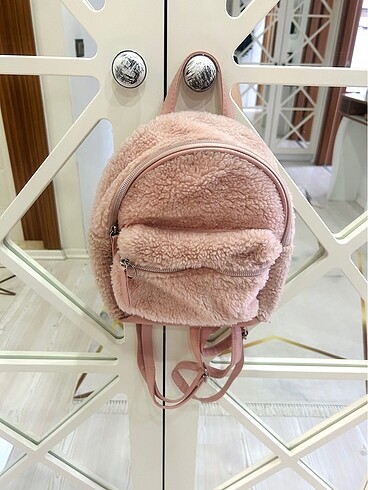 Lcw peluş sırt çantası