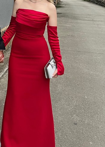 Zara Klasik Kırmızı Drapeli Uzun Abiye Elbise