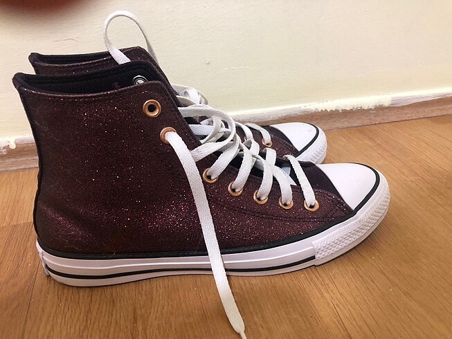 Converse Bordo converse 40 numara yeni