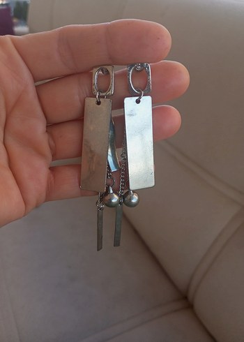 Beden Zincir Detaylı Altın Midi Küpe