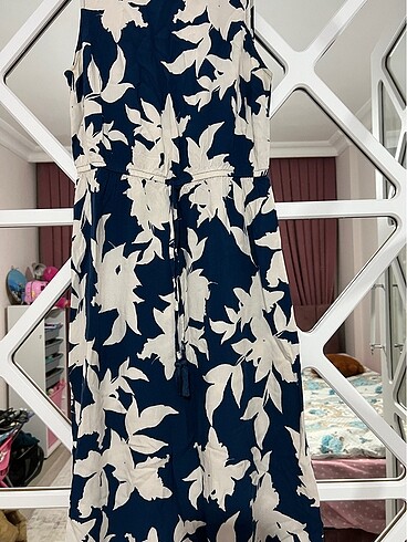 LC Waikiki Cicekli elbise