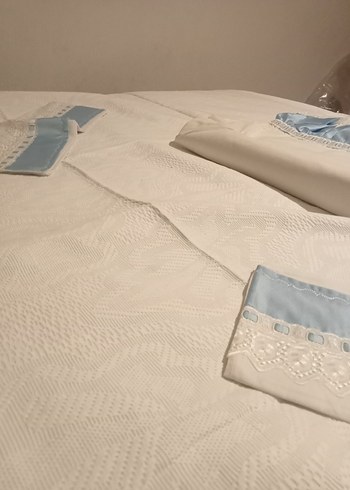 vintage sevenlere Mavi Nakışlı Pastel Yatak Örtüsü - Görsel 5