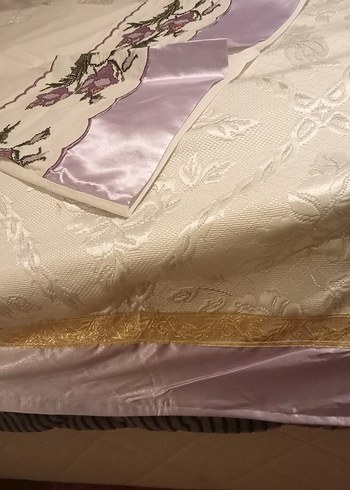 Nakışlı Beyaz Pastel Yatak Örtüsü - Görsel 6