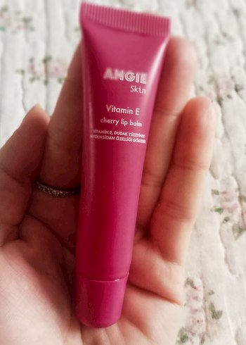 Renkli Dudak Bakım Seti 3 adet fiyatıdır - Görsel 3