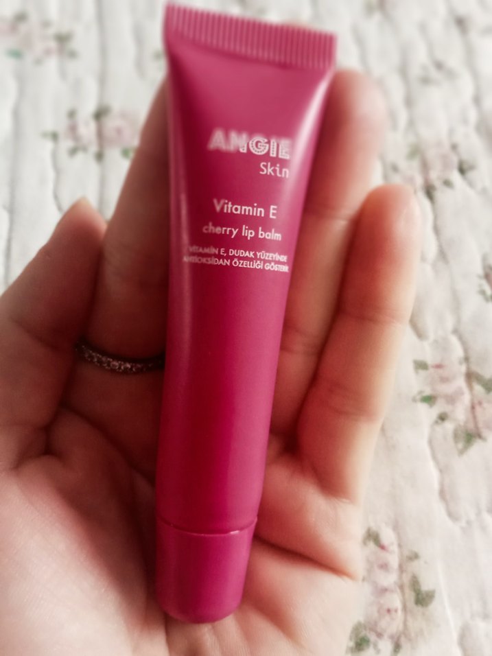 Renkli Dudak Bakım Seti 3 adet fiyatıdır - Görsel 3