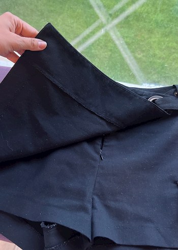 Bershka Tokalı Siyah Mini şort etek
