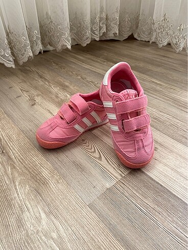 Adidas spor ayakkabı