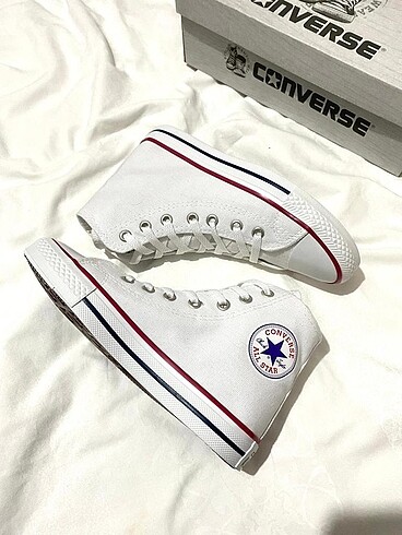 Beyaz convers