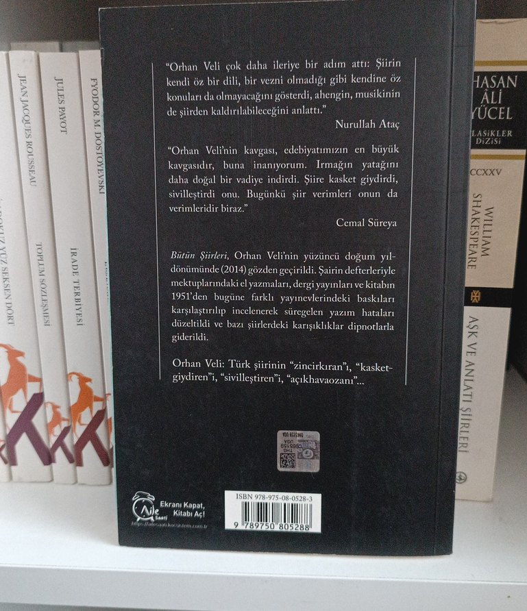 Orhan Veli Bütün Şiirleri - YKY 63. Baskı - Görsel 2