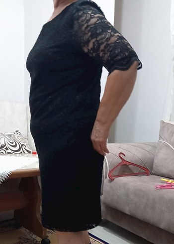 Siyah Dantelli Kısa Kollu Midi Elbise - Görsel 5