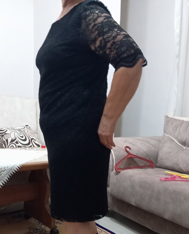 Siyah Dantelli Kısa Kollu Midi Elbise - Görsel 5