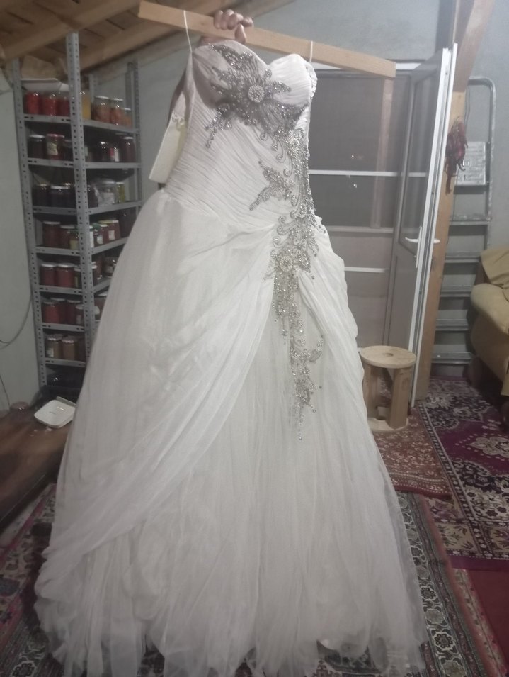 Gri İşlemeli Straplez Prenses Gelinlik - Görsel 5