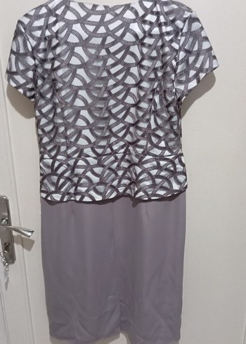 Gri V Yaka Kısa Kollu Uzun Elbise - Görsel 3