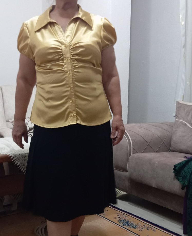 Sarı V Yaka Düğmeli Kadın Gömlek ve Etek - Görsel 2