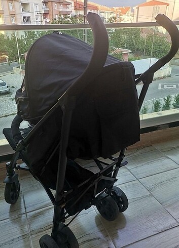 Baston bebek arabası
