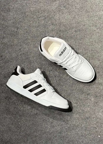 Adidas 43