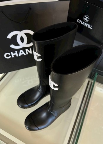 Sokak Stili Mini Leopar Desenli Kürklü Deri Ceket - Görsel 3