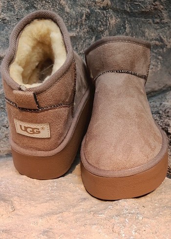 Bej Süet Kürklü Dolgu Topuklu Kadın Bot - Görsel 2