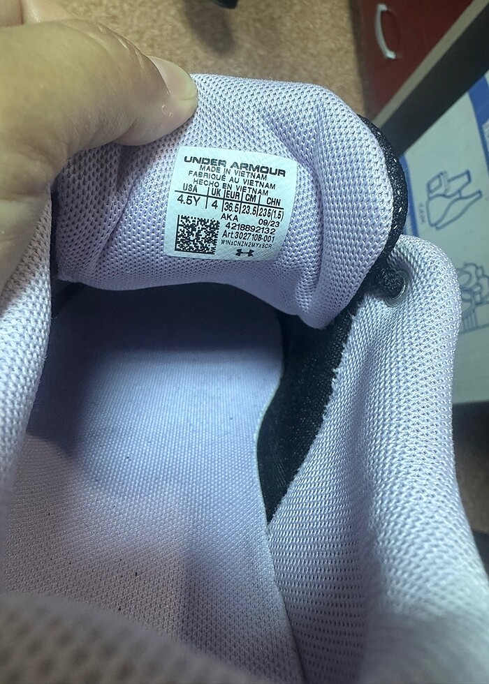 Under armour 36,5 - Görsel 4