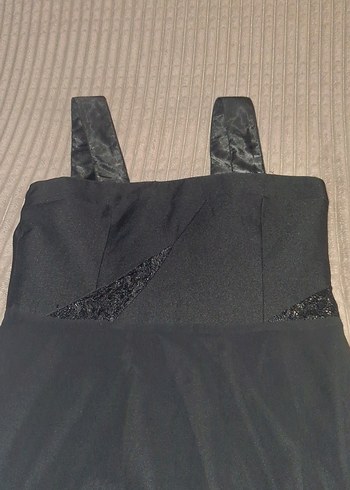 Siyah V Yakalı Uzun Askılı Kadın Elbise - Görsel 5