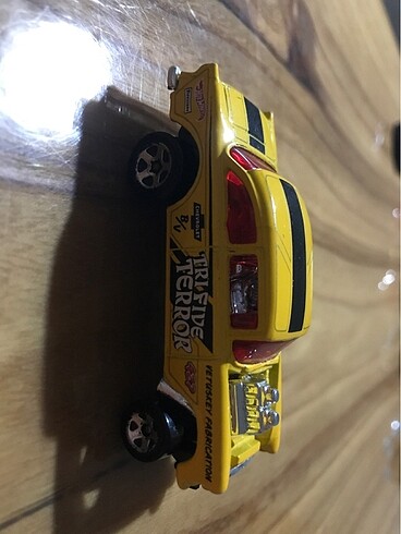 X1634 hotwheels araba