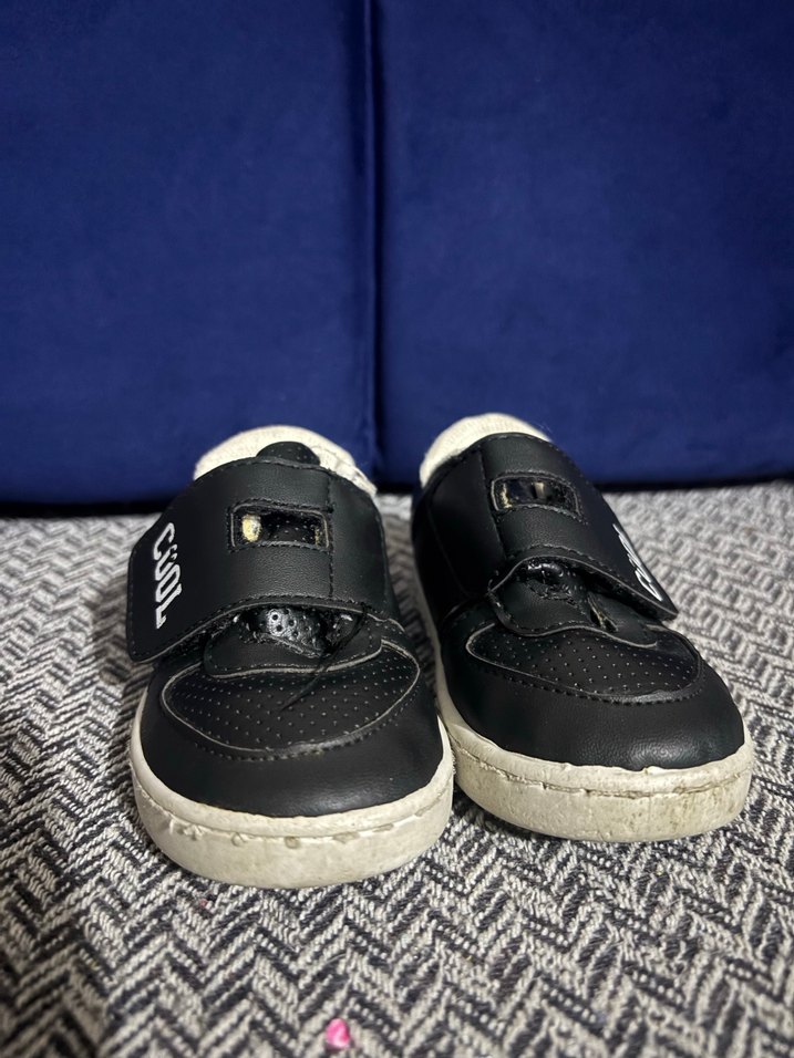 Erkek Çocuk Siyah Cırtlı Spor Ayakkabı - Görsel 3