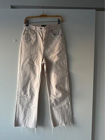 Krem mom jean