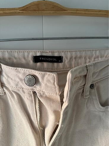 34 Beden Krem mom jean