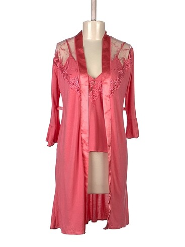 Diğer Pijama / Gecelik %70 İndirimli.