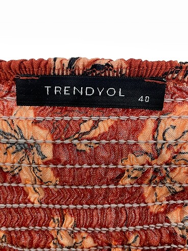40 Beden çeşitli Renk Trendyol & Milla Bluz %70 İndirimli.