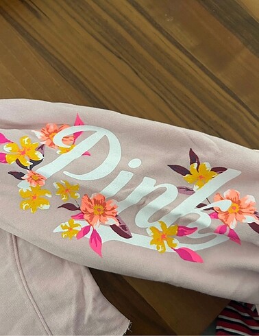 Victoria s Secret vs pink sweatshirt