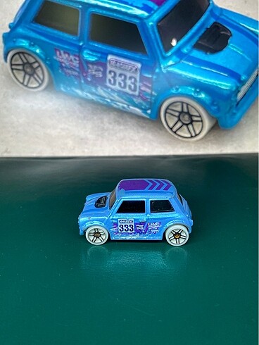  Beden Renk Hot wheels