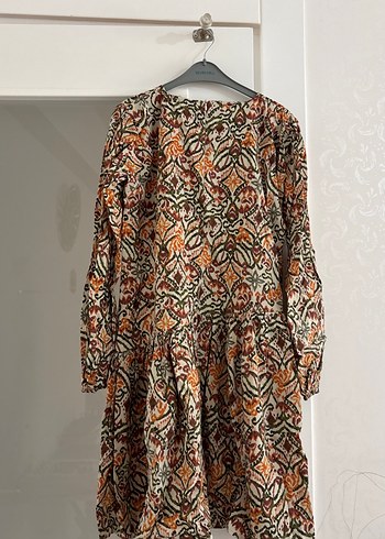 Bohem Tarz Uzun Kahverengi Bağlama Desenli Elbise - Görsel 2