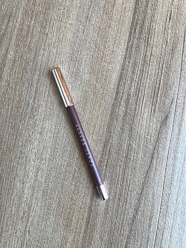 Fenty beauty brown?d out kalem