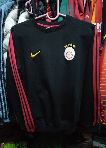 150 ? .. 14 - 15 yaş Sweatshirt 