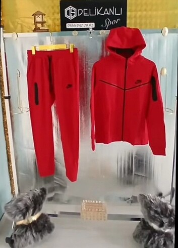 NIKE EŞOFMAN TAKIMI 