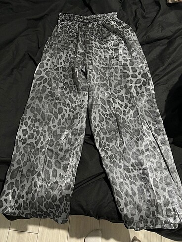 Saten leopar desenli pantolon
