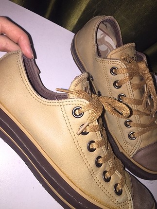 Bej rengi converse