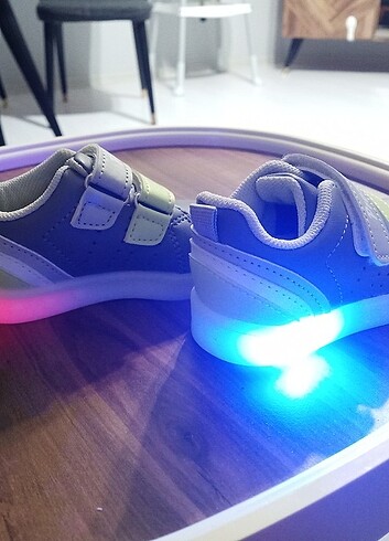 22 Beden gri Renk Ortopedik bebek ayakkabısı ışıklı
