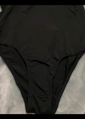 Siyah Fırfırlı Kolsuz Eteklı Mayı - Görsel 4