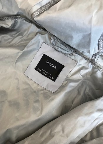 Gri reflektörlü  kadın Düğmeli Rüzgarlık - Görsel 2