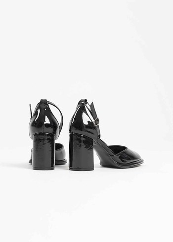 Siyah Rugan Tokalı Kadın Topuklu Ayakkabı - Görsel 6