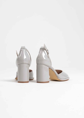 Bej Gri Minimalist Kadın Topuklu Ayakkabı - Görsel 11